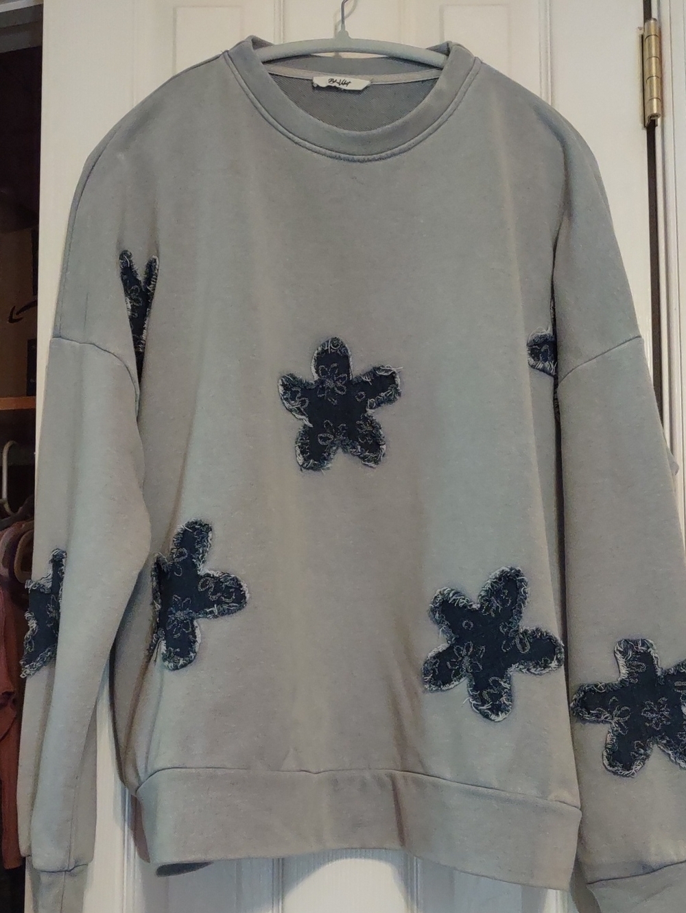 BLUE VELVET Blue French Terry Denim Floral Appliqué Sweatshirt Oversized